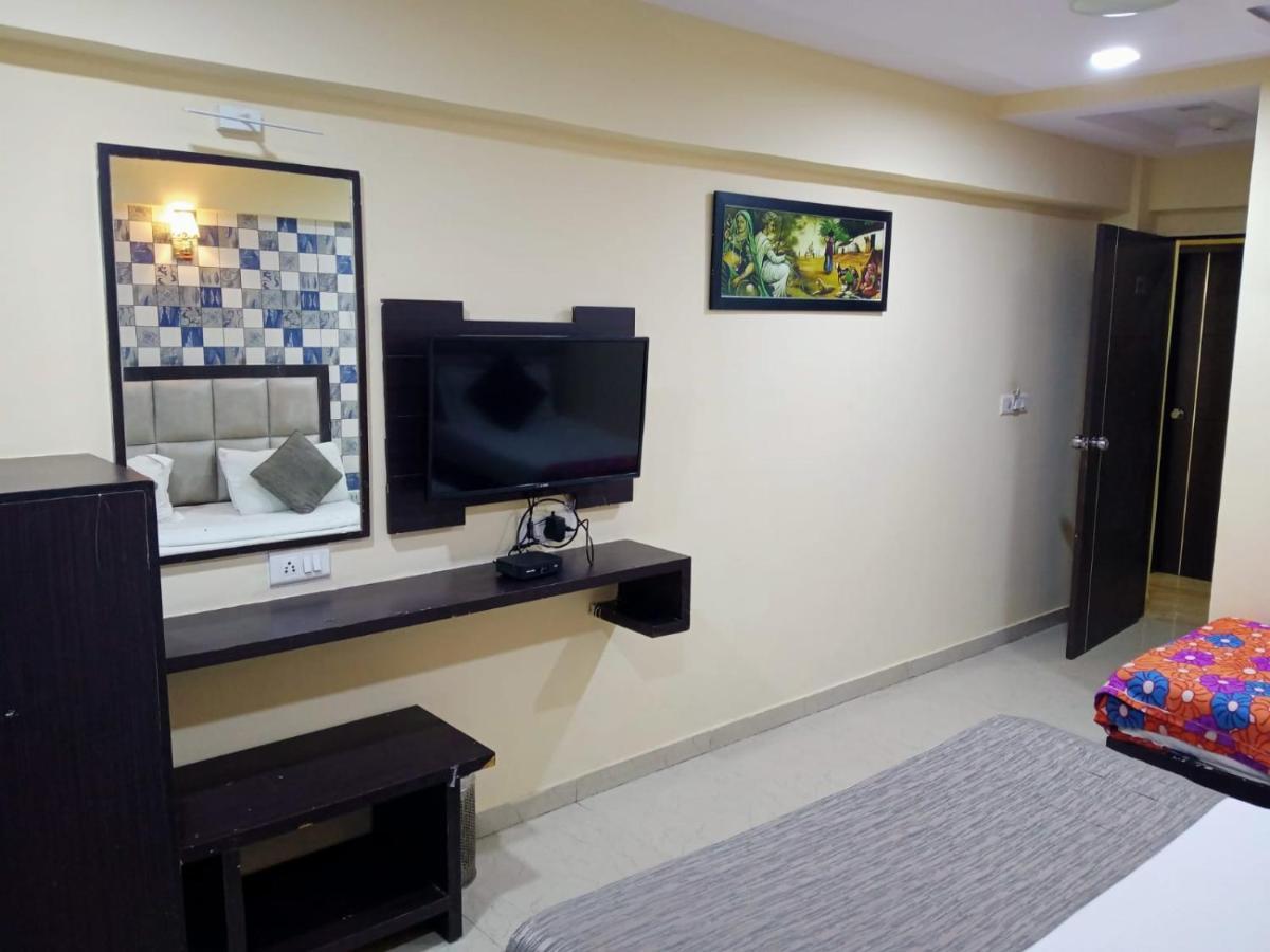 Hotel Dream Inn Ahmedabad Buitenkant foto